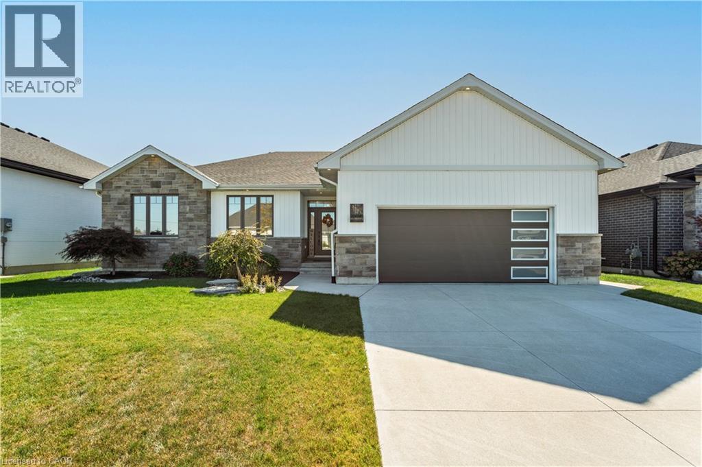 3591 Mia Lane, Camlachie, Ontario  N0N 1E0 - Photo 1 - 40872720