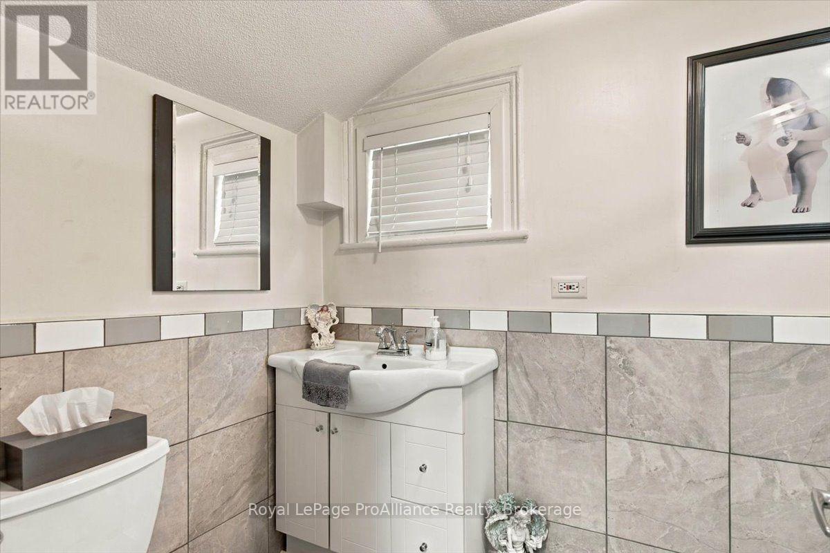 291 Pinnacle Street, Belleville, Ontario  K8N 3B3 - Photo 13 - X14114022