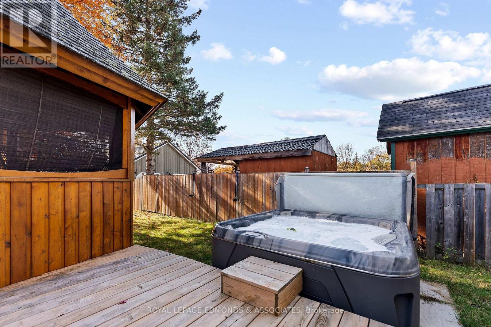 10 Sunset Crescent, Petawawa, Ontario  K8H 2L7 - Photo 40 - X14114058