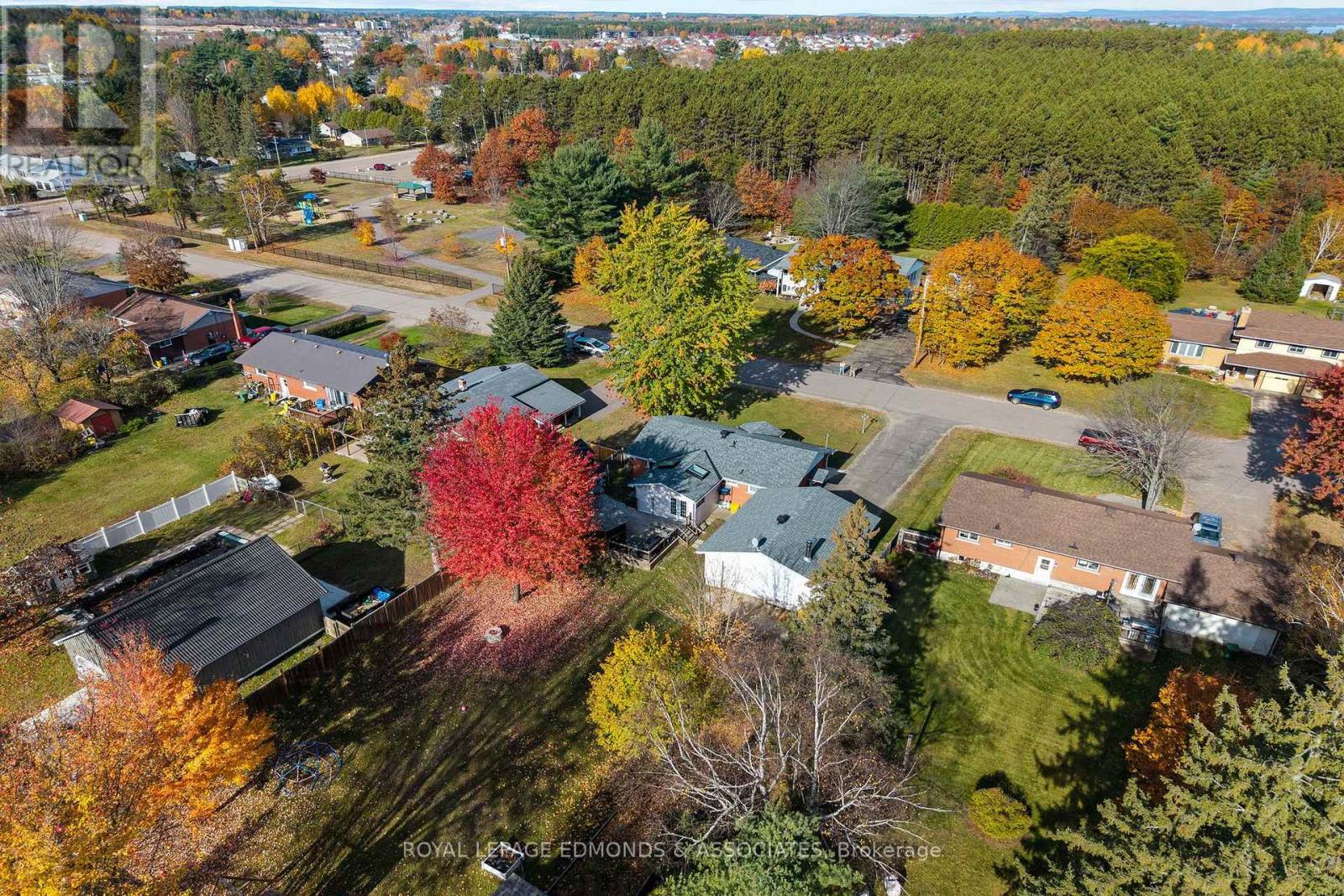 10 Sunset Crescent, Petawawa, Ontario  K8H 2L7 - Photo 47 - X14114058