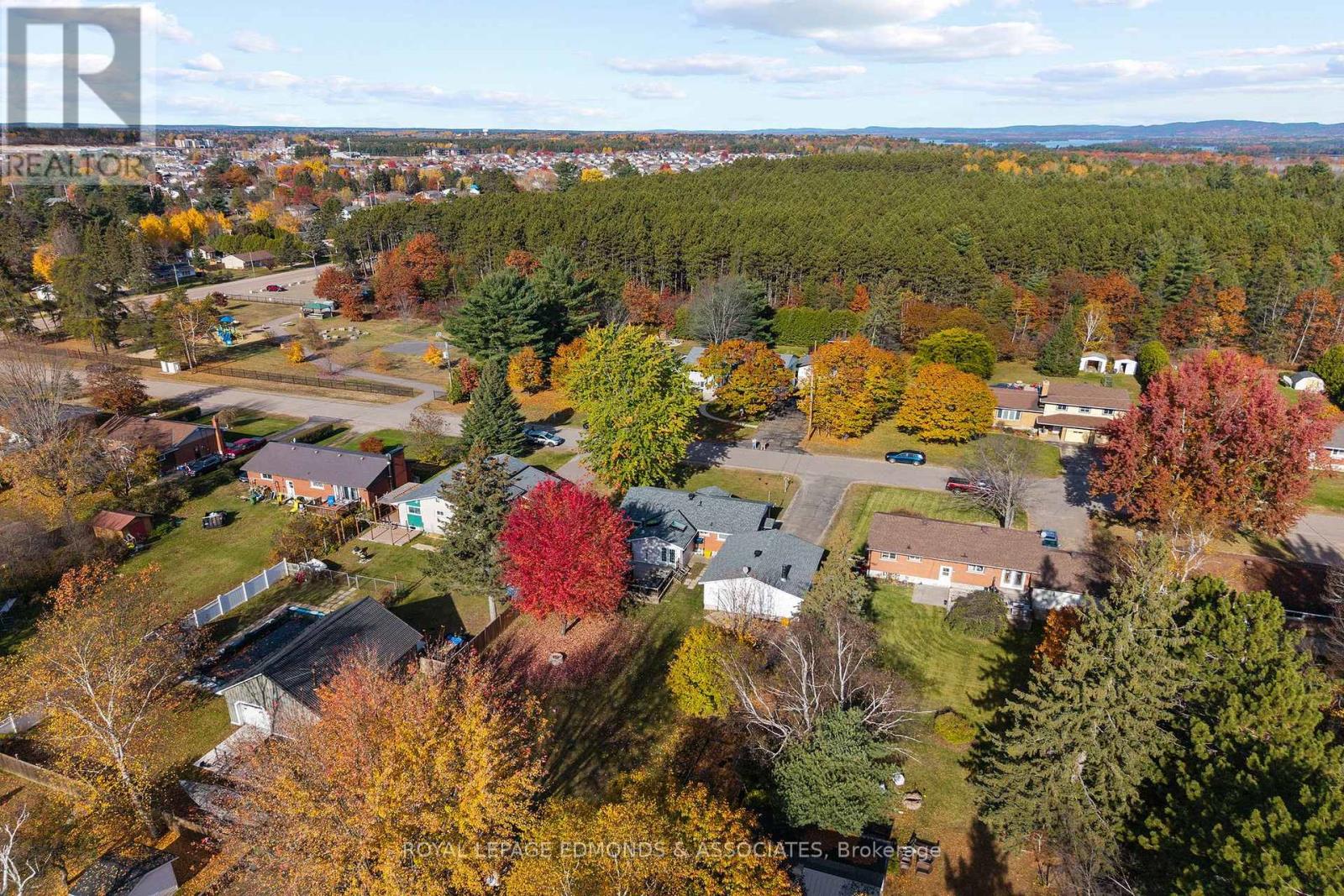 10 Sunset Crescent, Petawawa, Ontario  K8H 2L7 - Photo 48 - X14114058