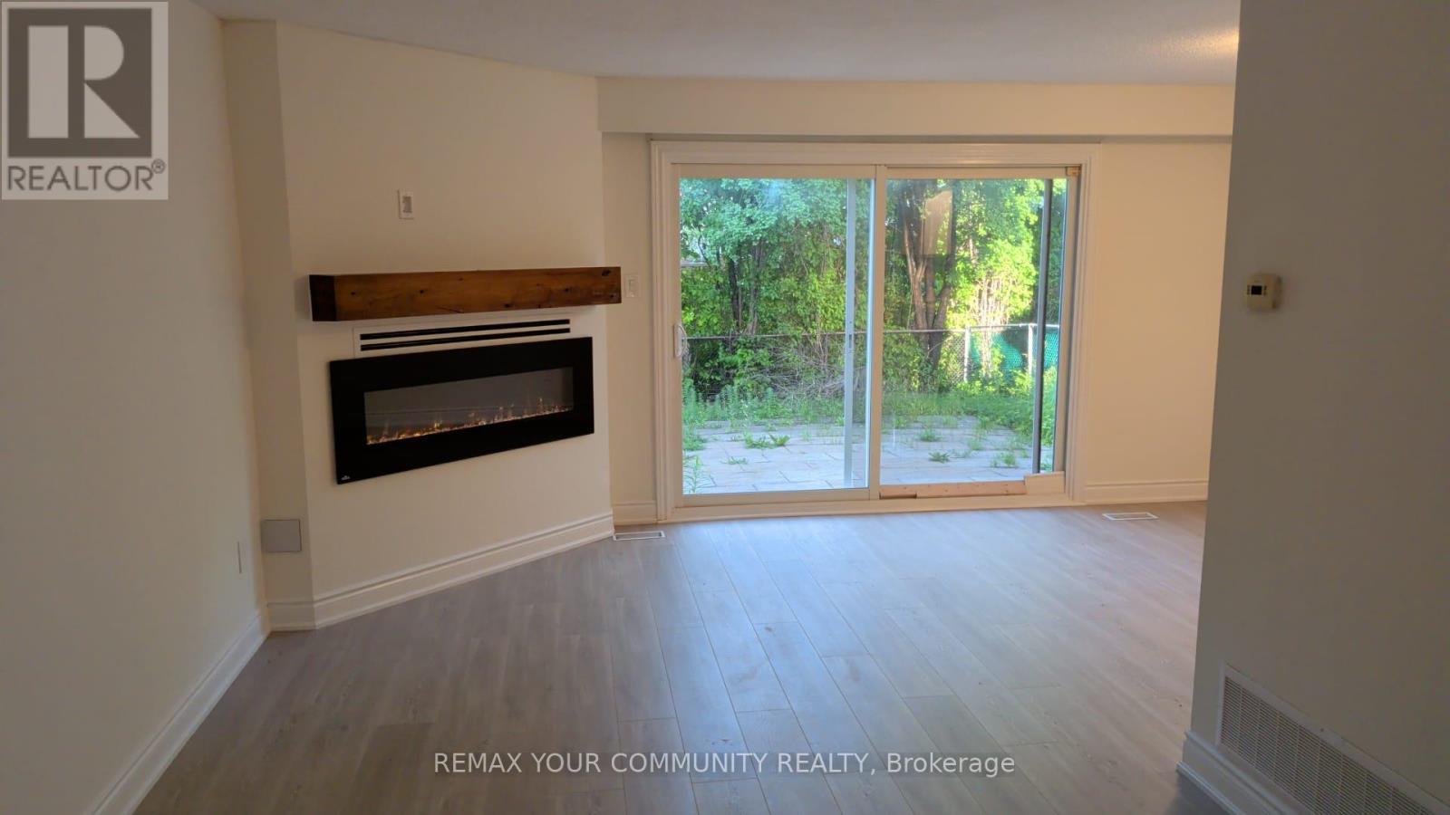 Upper - 4 Malabar Crescent S, Brampton, Ontario  L6S 3X8 - Photo 6 - W14114070