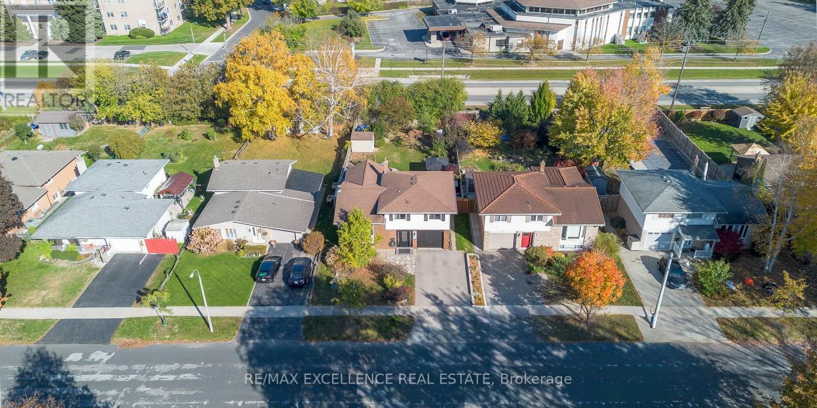 86 Dooley Drive, Kitchener, Ontario N2A 1L4 - Photo 2 - X14101584