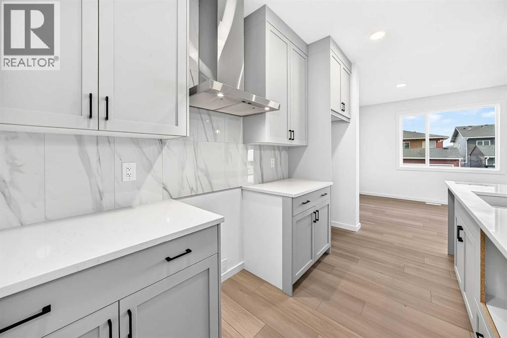 84 Creekside Rise SW, Calgary, Alberta  T2X 6G8 - Photo 15 - A2353868