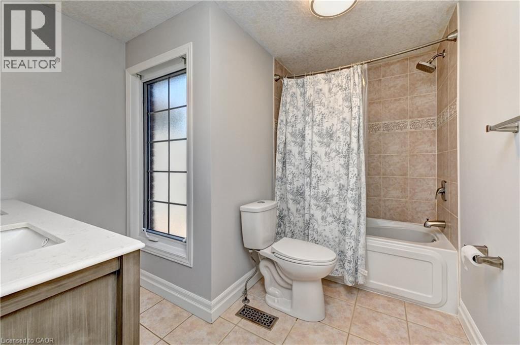 733 Chesapeake Drive, Waterloo, Ontario  N2K 4G3 - Photo 32 - 40873799