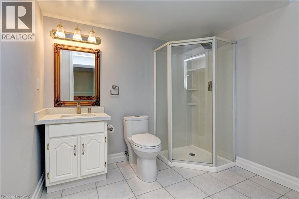 733 Chesapeake Drive, Waterloo, Ontario  N2K 4G3 - Photo 39 - 40873799