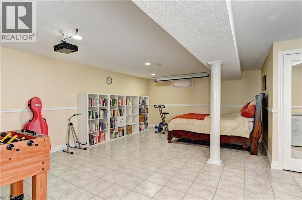733 Chesapeake Drive, Waterloo, Ontario  N2K 4G3 - Photo 40 - 40873799