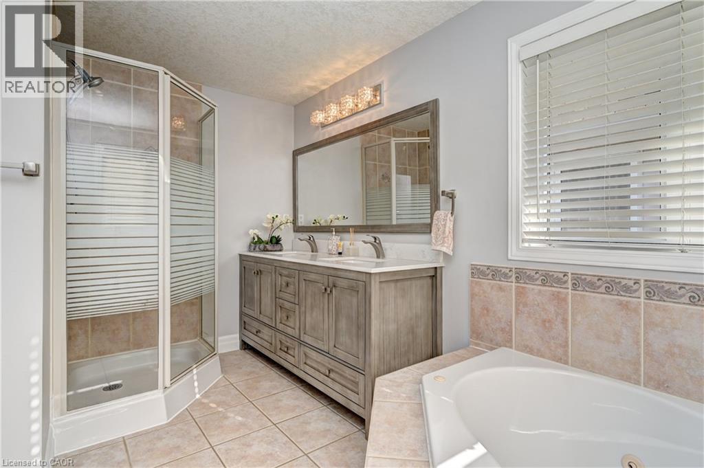 733 Chesapeake Drive, Waterloo, Ontario  N2K 4G3 - Photo 29 - 40873799