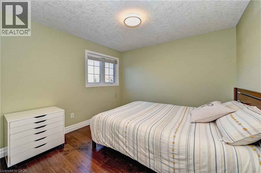 733 Chesapeake Drive, Waterloo, Ontario  N2K 4G3 - Photo 33 - 40873799