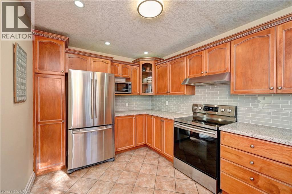 733 Chesapeake Drive, Waterloo, Ontario  N2K 4G3 - Photo 20 - 40873799