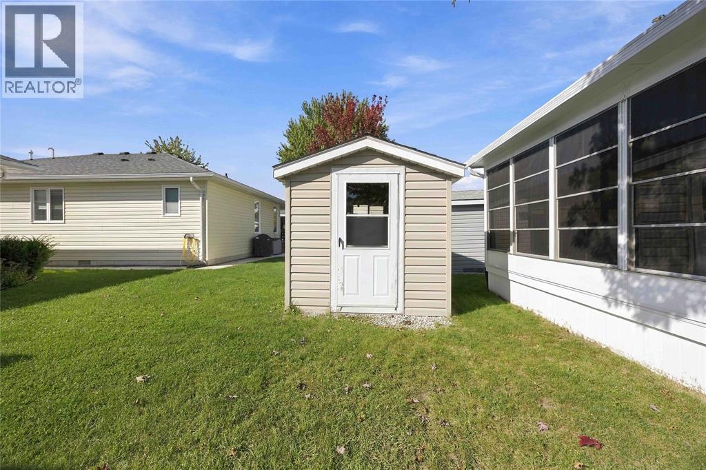 5700 Blackwell Sideroad Unit# 135, Sarnia, Ontario  N7W 1B7 - Photo 40 - 26021007