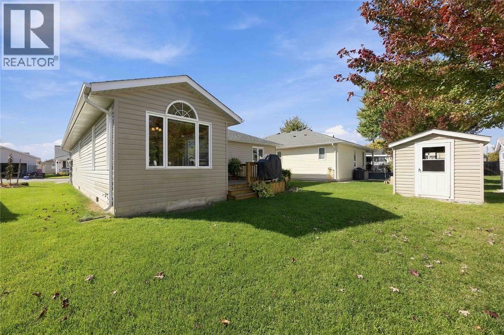 5700 Blackwell Sideroad Unit# 135, Sarnia, Ontario  N7W 1B7 - Photo 39 - 26021007