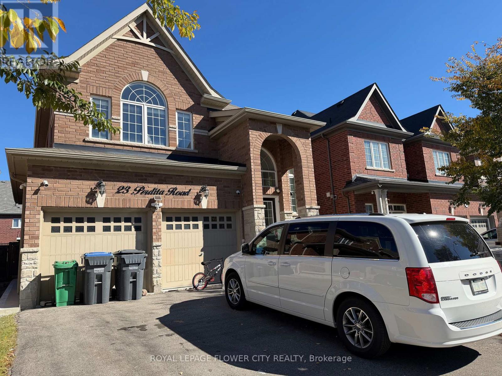 23 Perdita Road, Brampton, Ontario  L6Y 6B3 - Photo 2 - W13884574