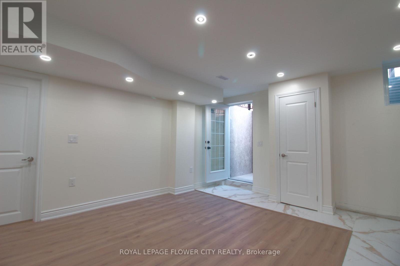 23 Perdita Road, Brampton, Ontario  L6Y 6B3 - Photo 11 - W13884574