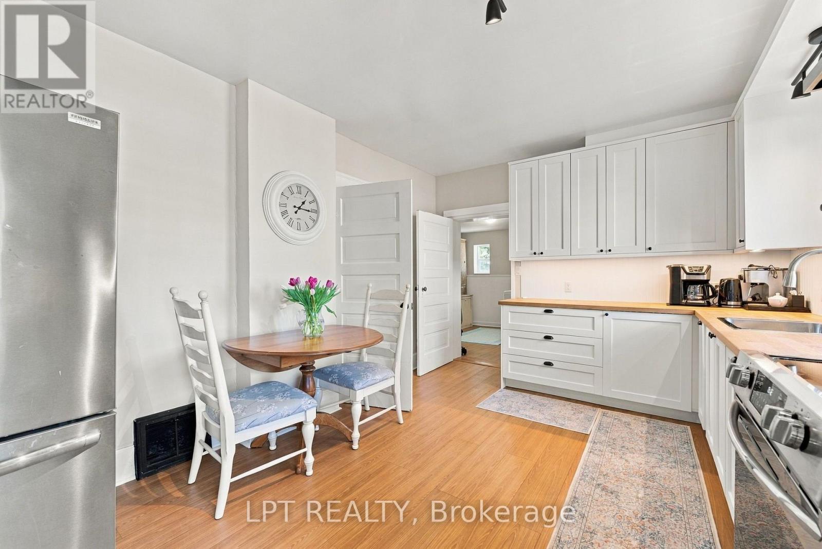 151 Parkhill Main Street, North Middlesex, Ontario  N0M 2K0 - Photo 19 - X14114190