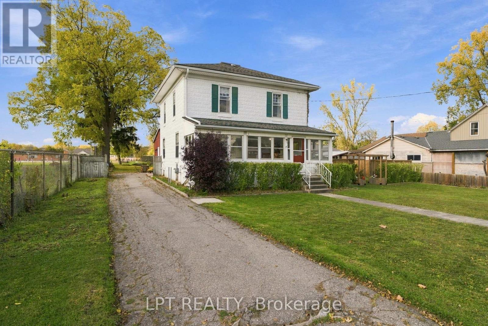 151 Parkhill Main Street, North Middlesex, Ontario  N0M 2K0 - Photo 2 - X14114190