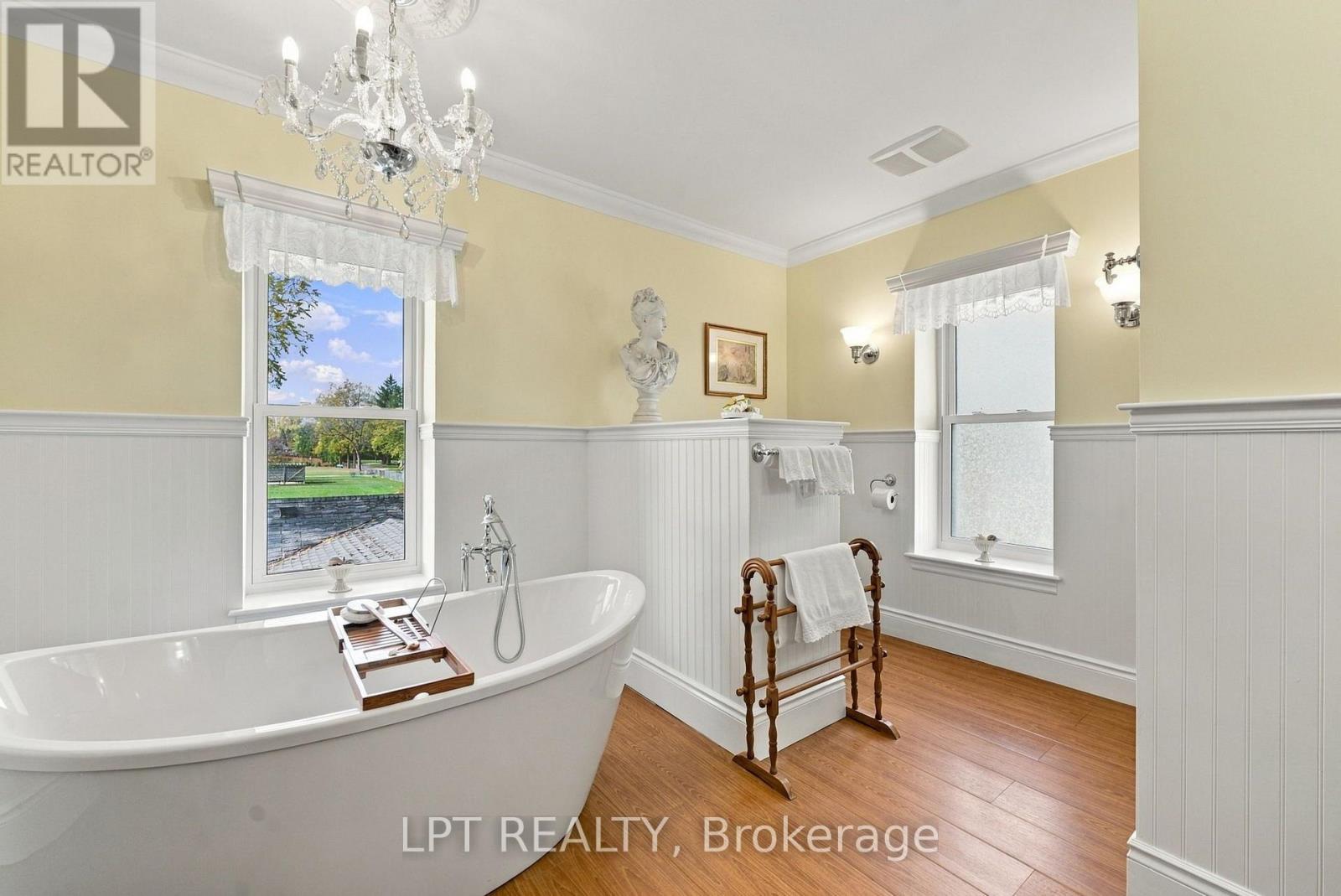 151 Parkhill Main Street, North Middlesex, Ontario  N0M 2K0 - Photo 34 - X14114190