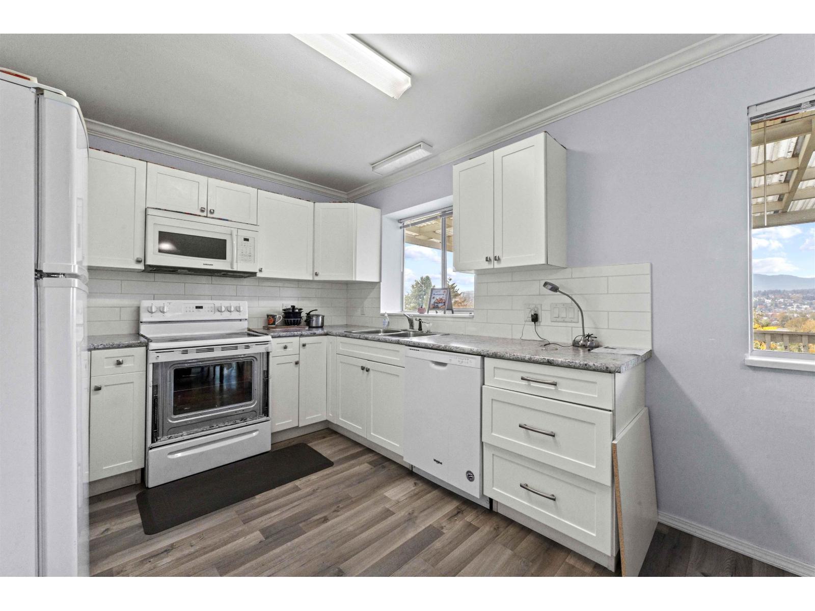 13957 115a Avenue, Surrey, British Columbia  V3R 9Y4 - Photo 18 - R3178184