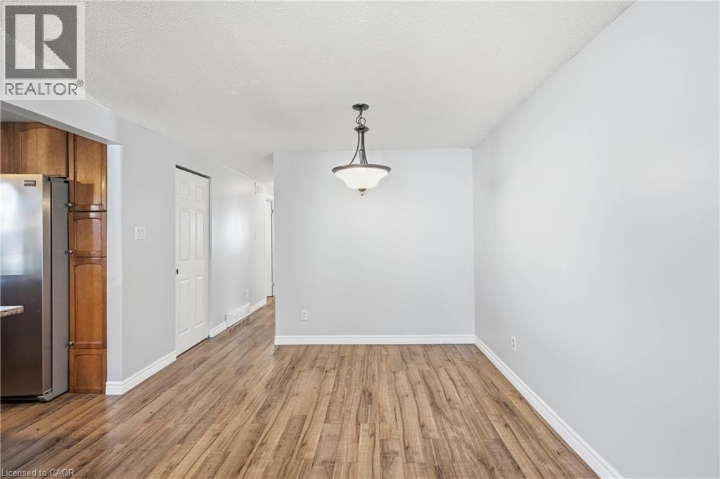 1073 Langs Circle, Cambridge, Ontario  N3H 5E6 - Photo 10 - 40873528