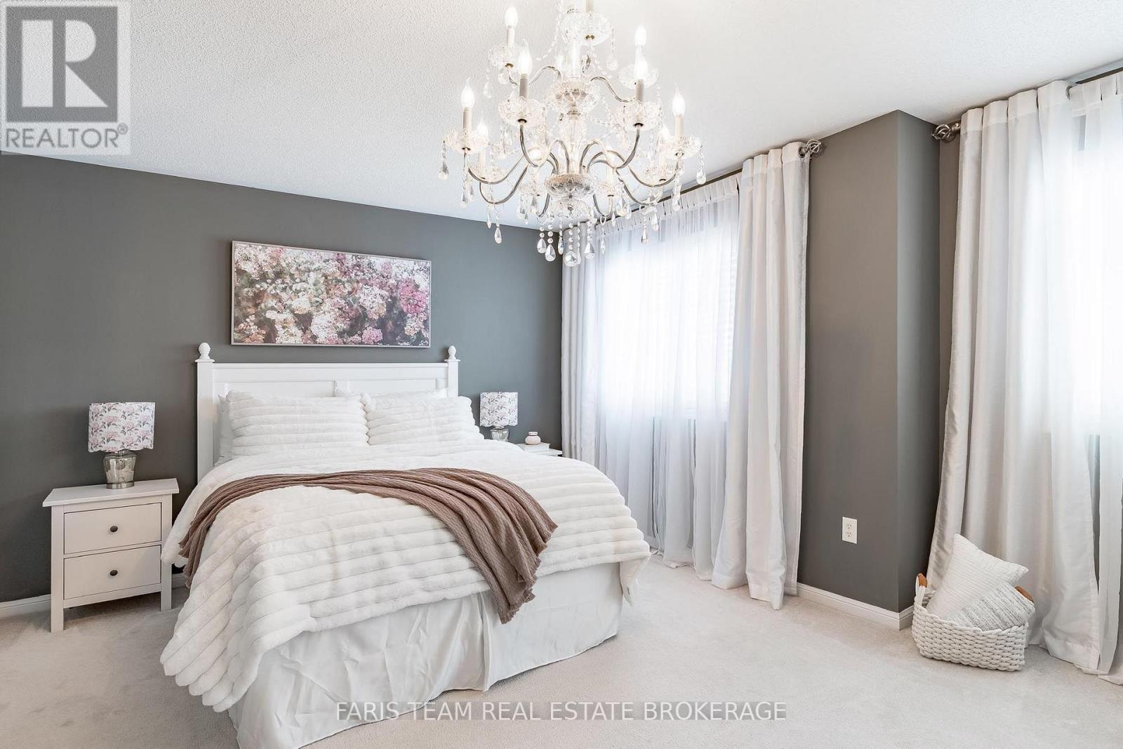 36 Connaught Lane, Barrie (Innis-Shore), Ontario  L4M 0A6 - Photo 12 - S14114174