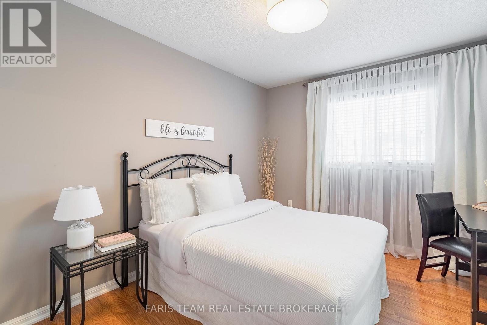 36 Connaught Lane, Barrie (Innis-Shore), Ontario  L4M 0A6 - Photo 17 - S14114174