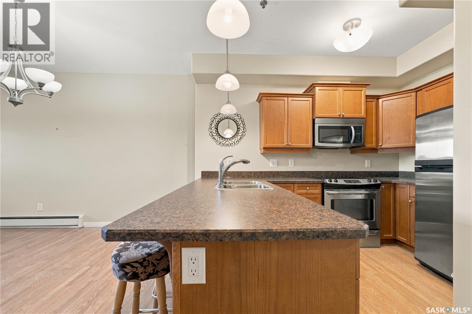 104 102 Armistice Way, Saskatoon, Saskatchewan  S7J 2Z6 - Photo 2 - SK051901