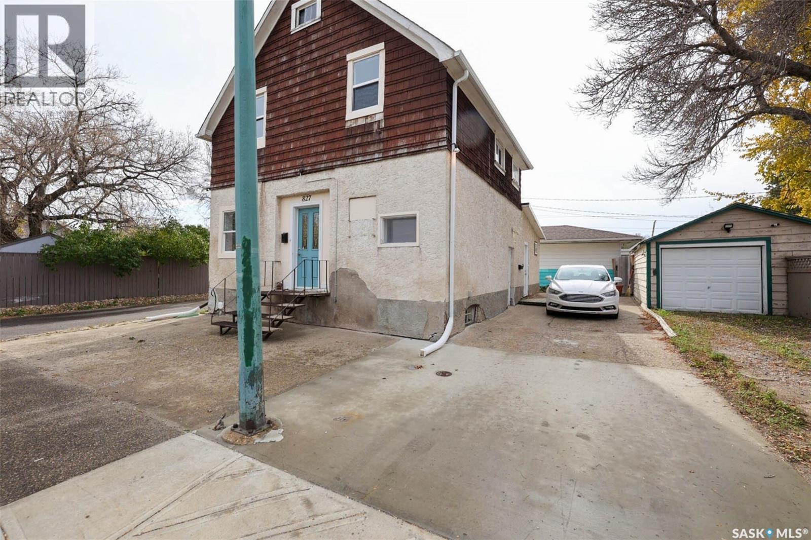 827 15th Avenue, Regina, Saskatchewan  S4N 0V2 - Photo 3 - SK051830