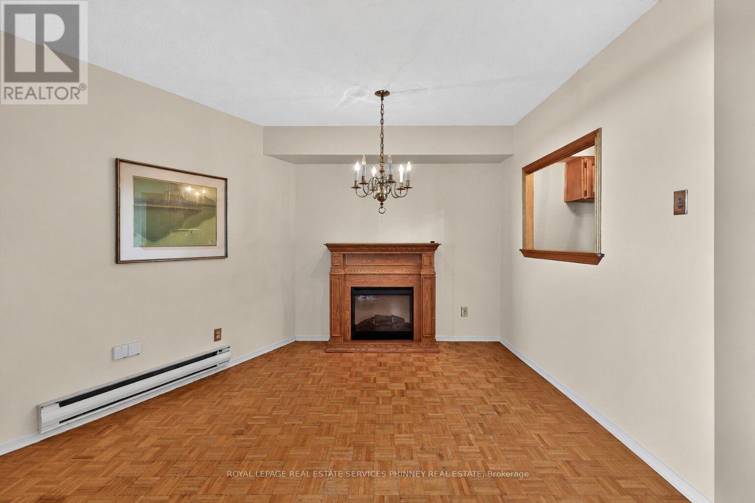E21 - 284 Mill Road, Toronto, Ontario  M9C 4W6 - Photo 12 - W14107790