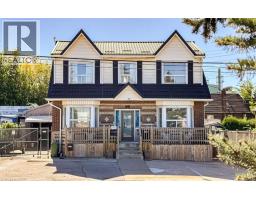548 BEACH Road, Hamilton, Ontario