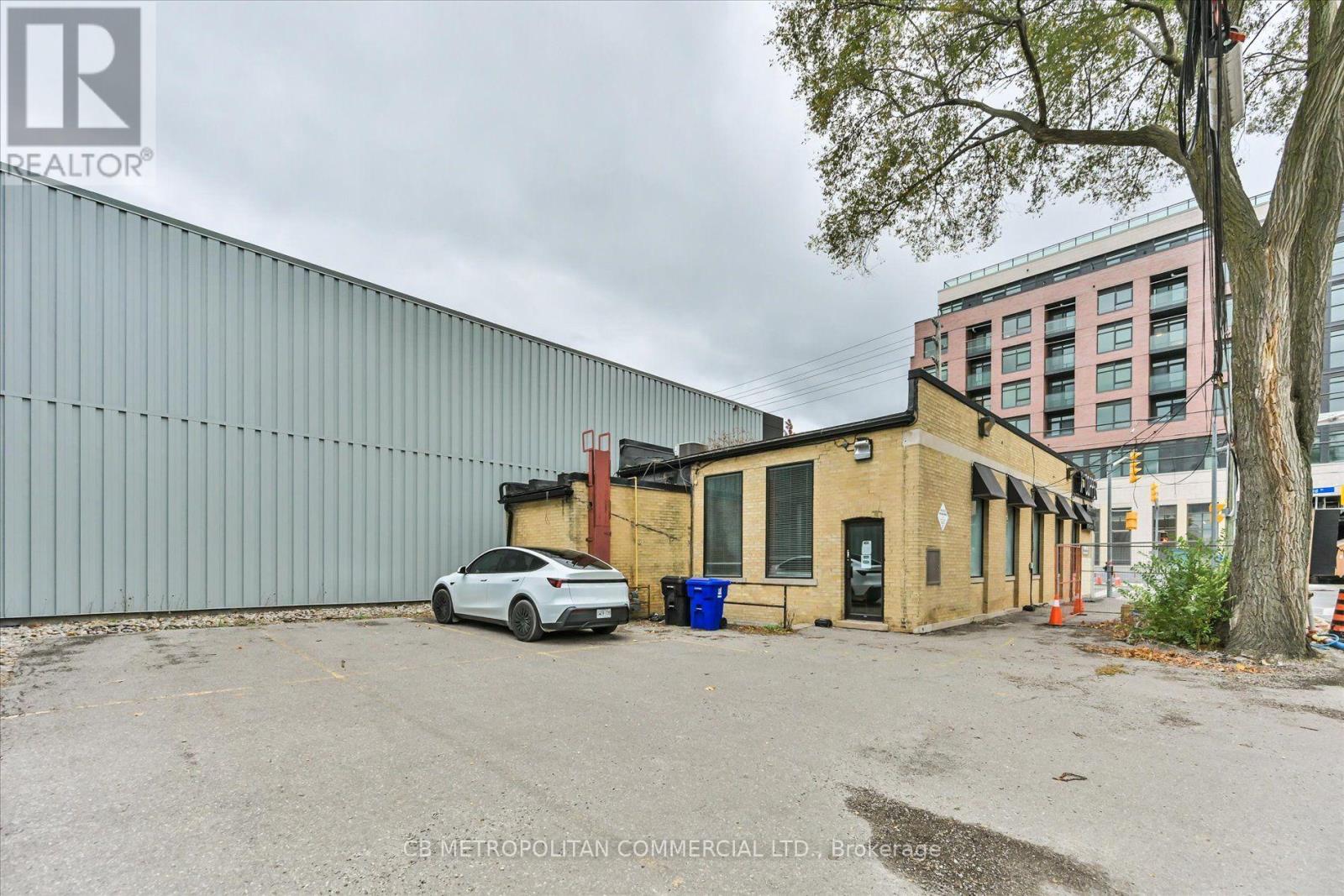 143 Laird Drive, Toronto, Ontario  M4G 3V6 - Photo 21 - C14114248