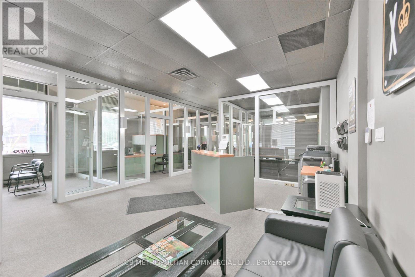 143 Laird Drive, Toronto, Ontario  M4G 3V6 - Photo 6 - C14114248