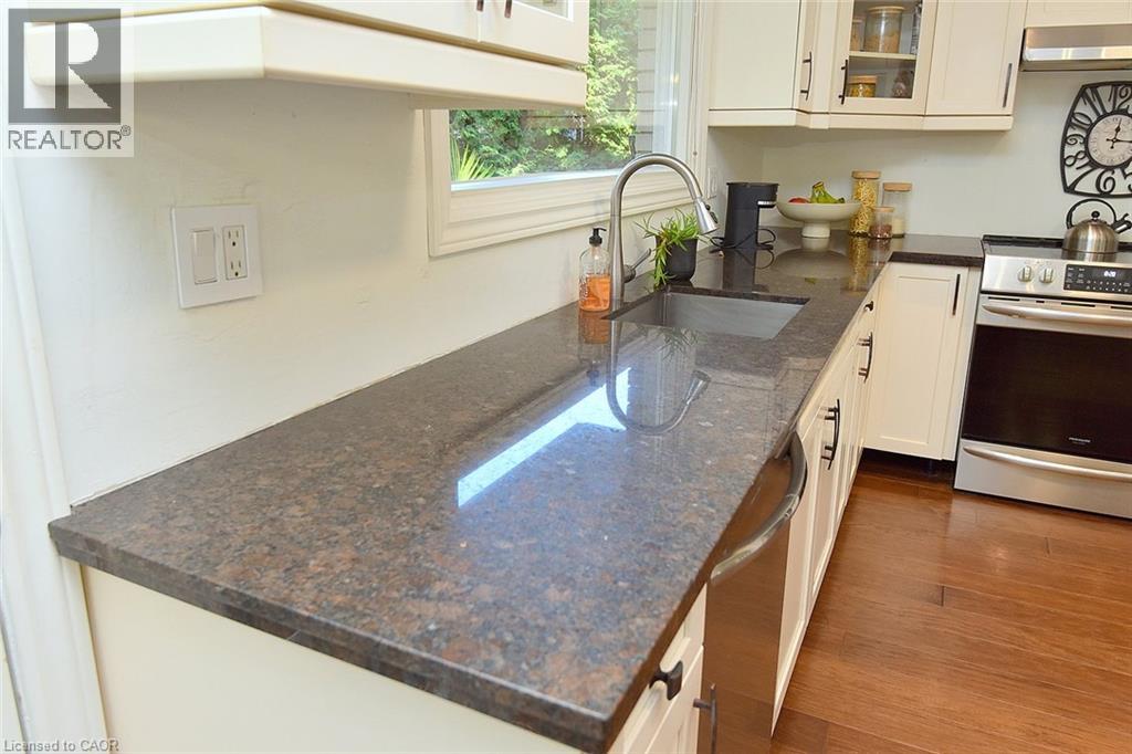 6 Bendemeer Street, Dundas, Ontario  L9H 3P1 - Photo 17 - 40873299