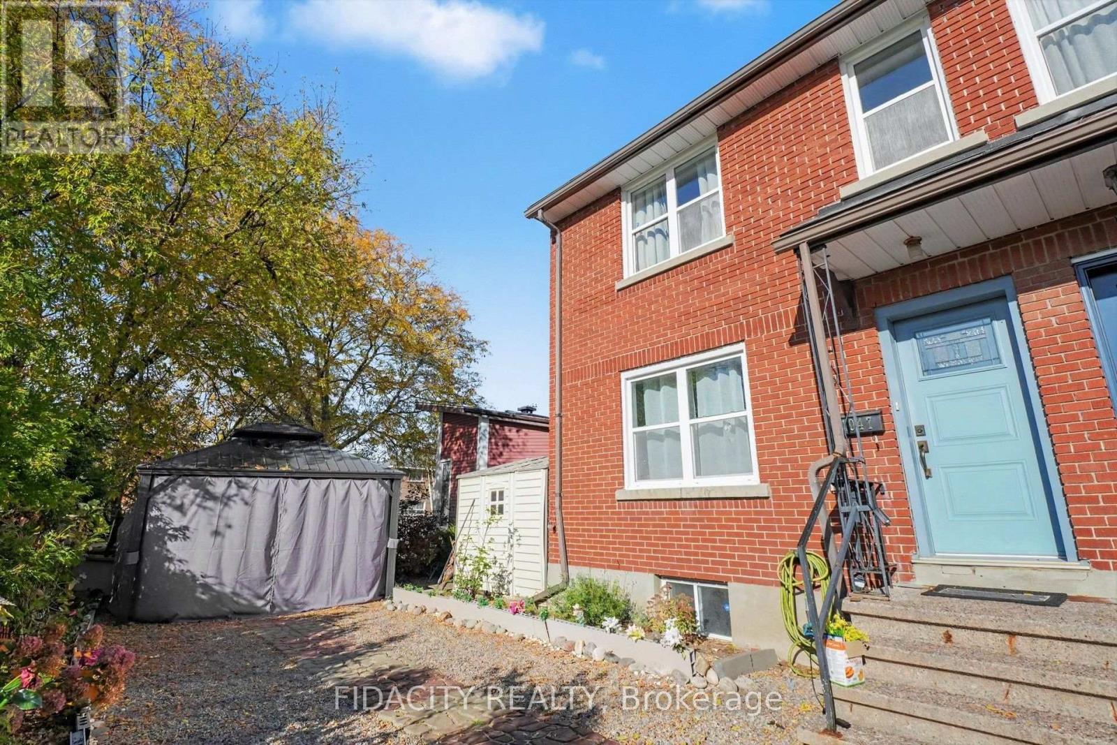1047 Hollington Street, Ottawa, Ontario  K1Z 6L2 - Photo 3 - X14114252
