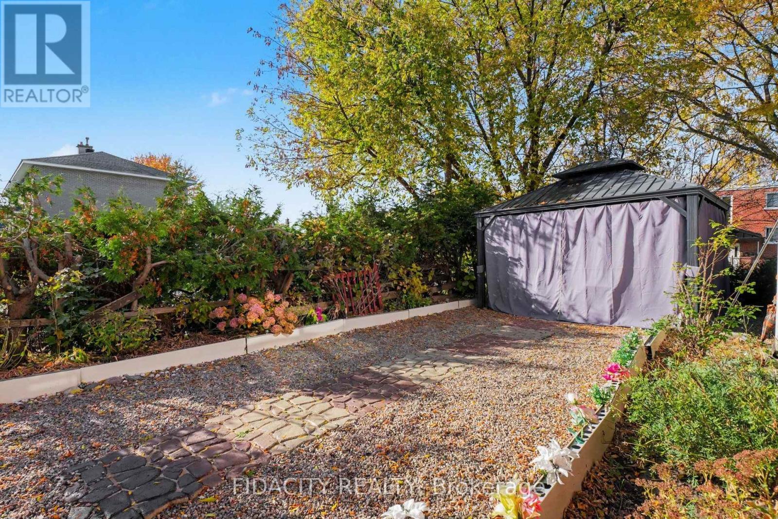 1047 Hollington Street, Ottawa, Ontario  K1Z 6L2 - Photo 5 - X14114252