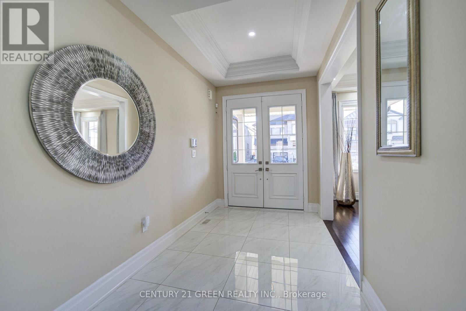 6 Hackwood Heights, Brampton, Ontario  L6X 5R2 - Photo 4 - W14114222