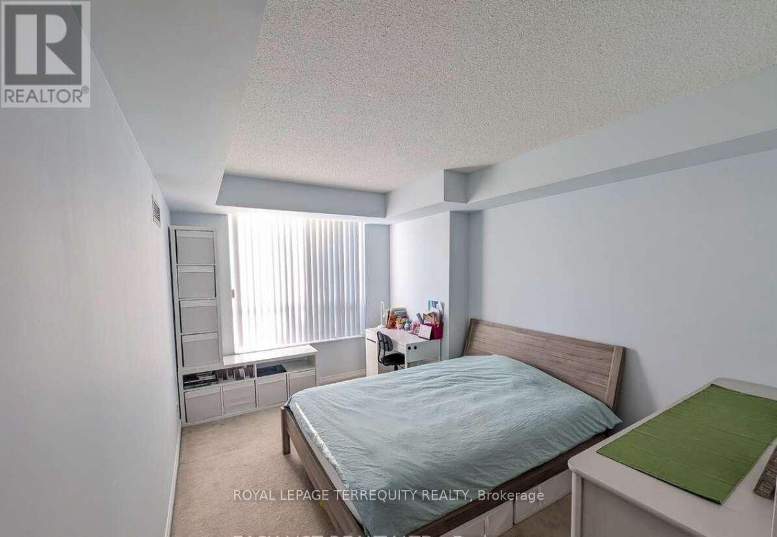 222 - 38 William Carson Crescent, Toronto, Ontario M2P 2H2 - Photo 14 - C14114264