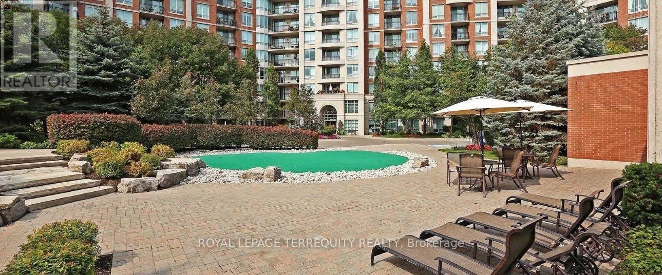 222 - 38 William Carson Crescent, Toronto, Ontario M2P 2H2 - Photo 2 - C14114264