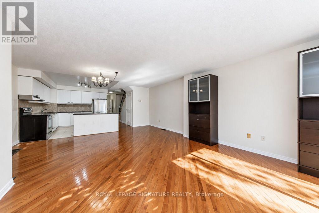 45 Augusta Court, Markham (Royal Orchard), Ontario  L3T 7K5 - Photo 10 - N14114268