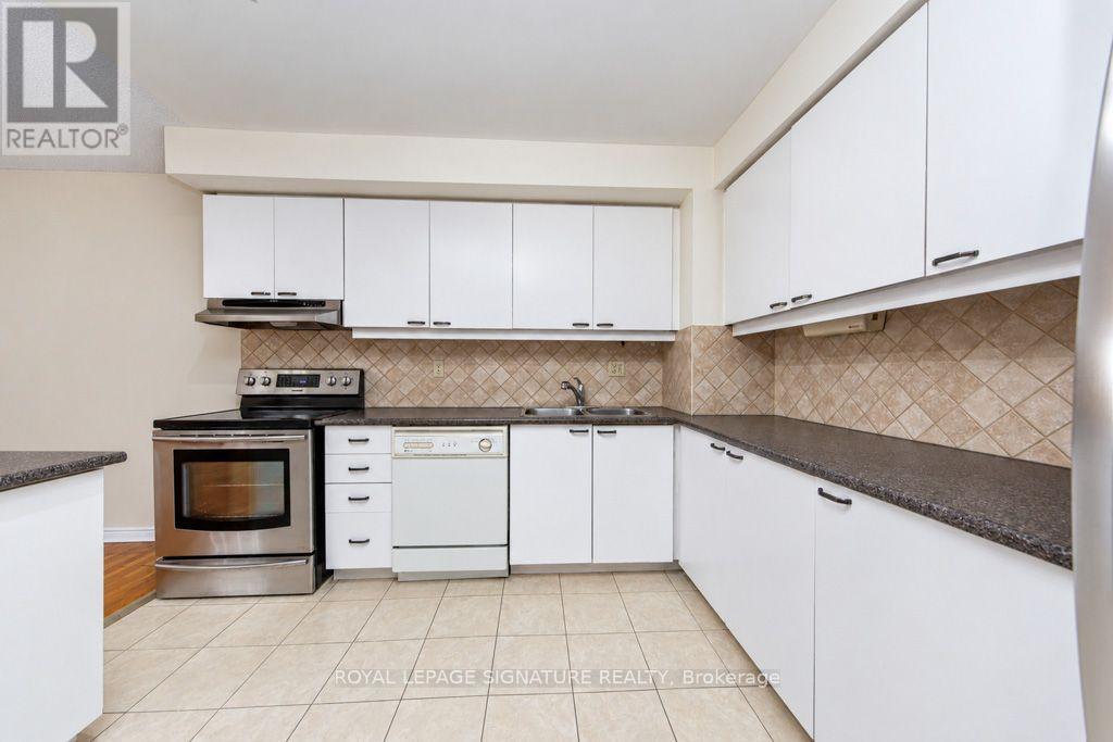 45 Augusta Court, Markham (Royal Orchard), Ontario  L3T 7K5 - Photo 13 - N14114268