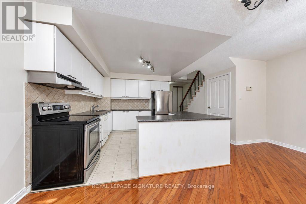 45 Augusta Court, Markham (Royal Orchard), Ontario  L3T 7K5 - Photo 14 - N14114268