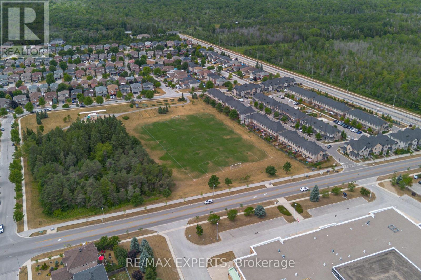 19 Cygnus Crescent, Barrie (Ardagh), Ontario  L4N 9C2 - Photo 46 - S14114292