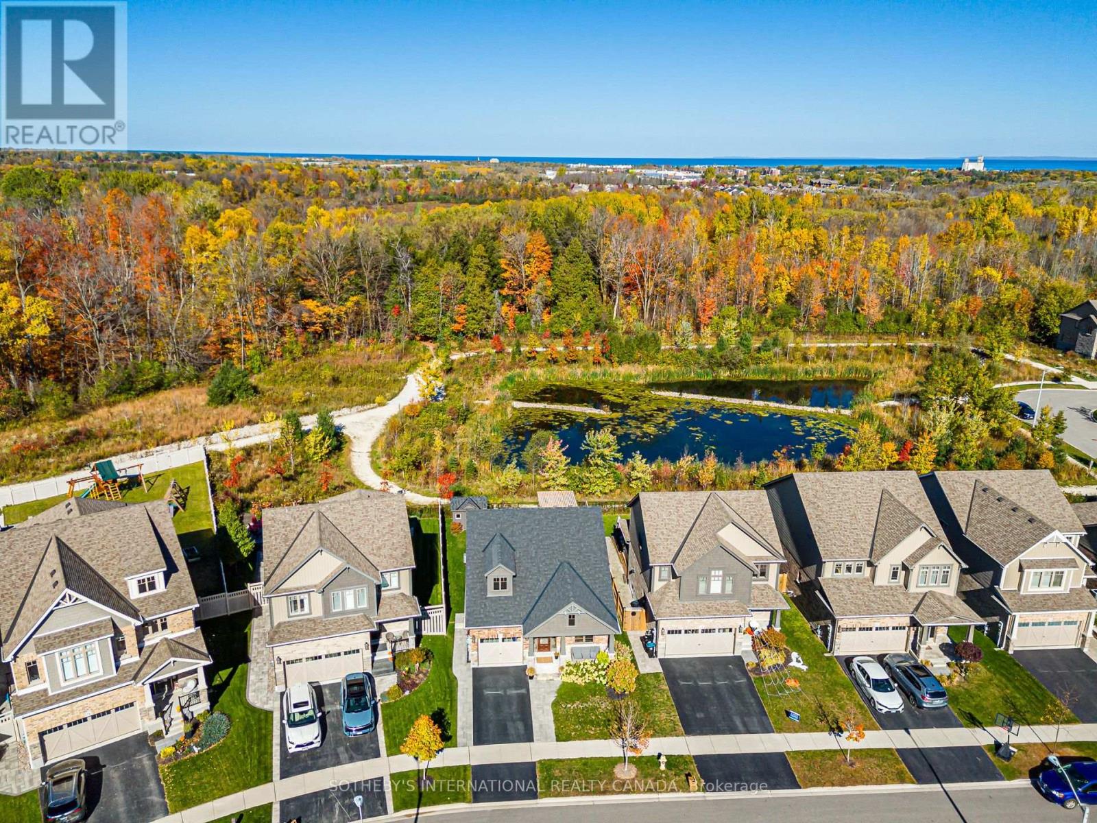 70 Plewes Drive, Collingwood, Ontario  L9Y 3B7 - Photo 2 - S14114300