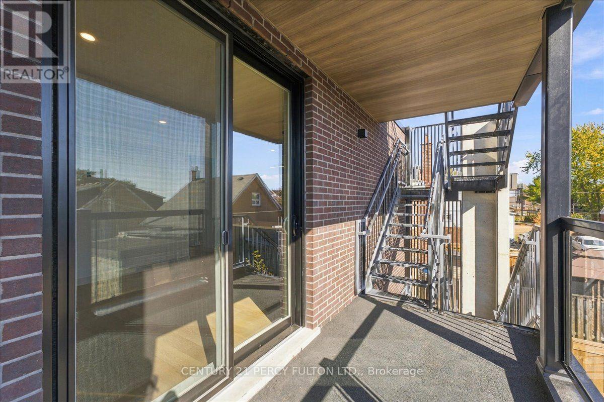 2 - 113 Hatherley Road, Toronto, Ontario  M6E 1W4 - Photo 16 - W14114274