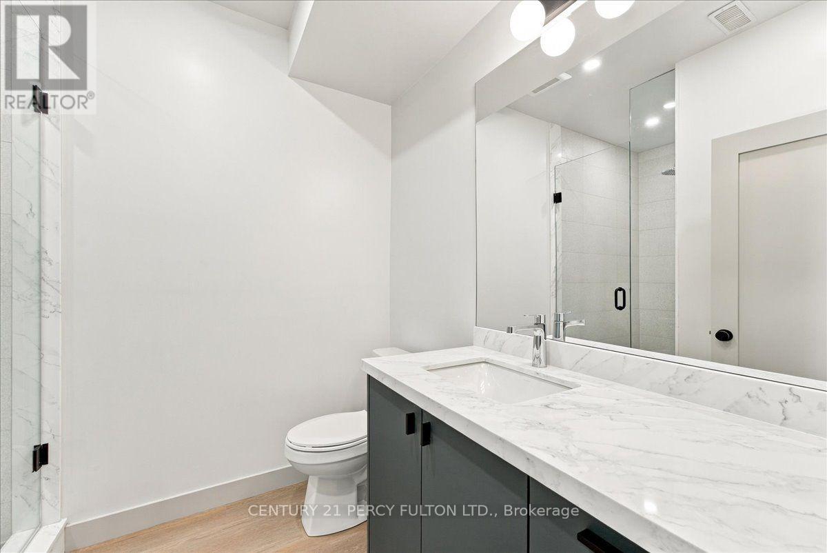 2 - 113 Hatherley Road, Toronto, Ontario  M6E 1W4 - Photo 18 - W14114274