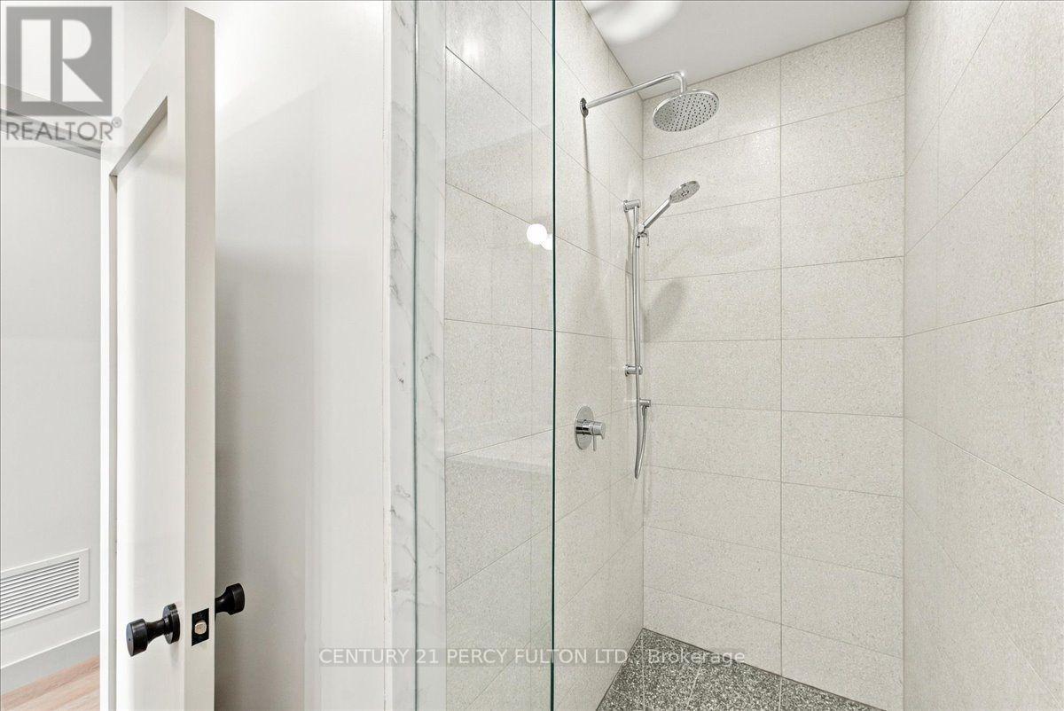 2 - 113 Hatherley Road, Toronto, Ontario  M6E 1W4 - Photo 19 - W14114274
