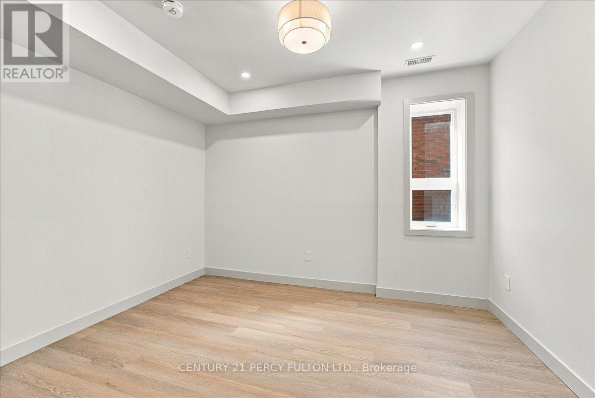 2 - 113 Hatherley Road, Toronto, Ontario  M6E 1W4 - Photo 20 - W14114274