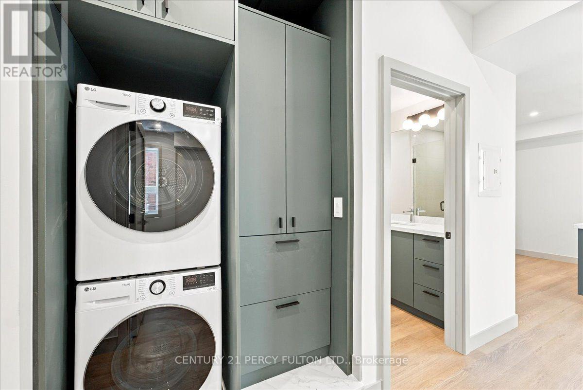 2 - 113 Hatherley Road, Toronto, Ontario  M6E 1W4 - Photo 9 - W14114274