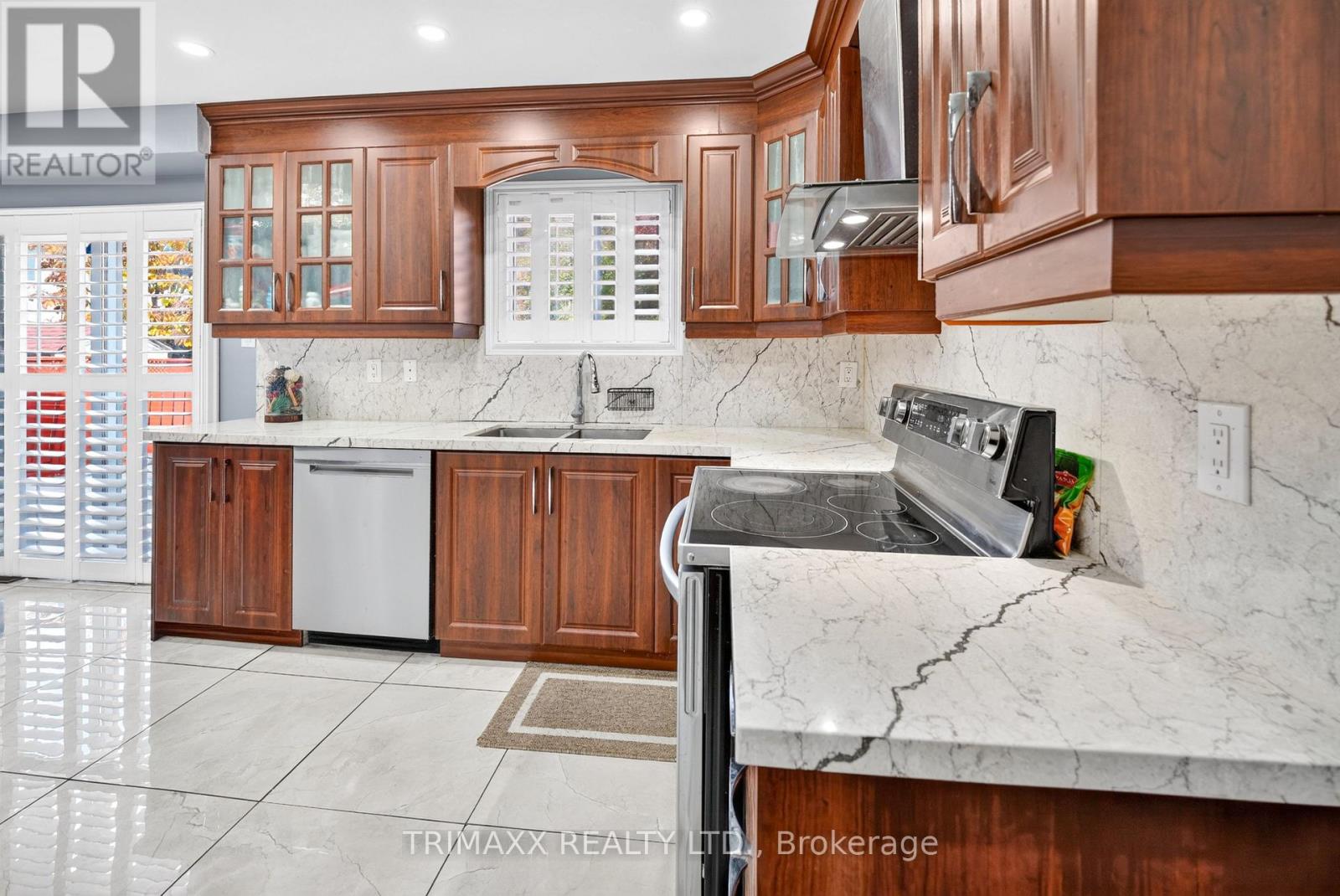 19 Leopard Gate, Brampton, Ontario  L6R 2J5 - Photo 10 - W14114282