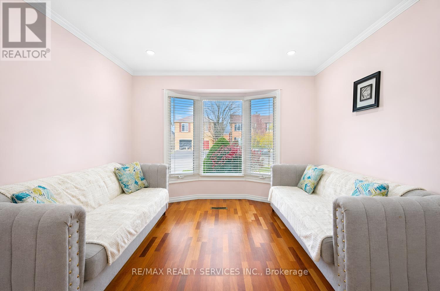 5 Nimrod Crescent W, Brampton, Ontario  L6S 4T9 - Photo 9 - W14114294