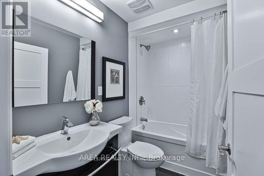 89 Ashbourne Drive, Toronto, Ontario  M9B 4H6 - Photo 22 - W14114314